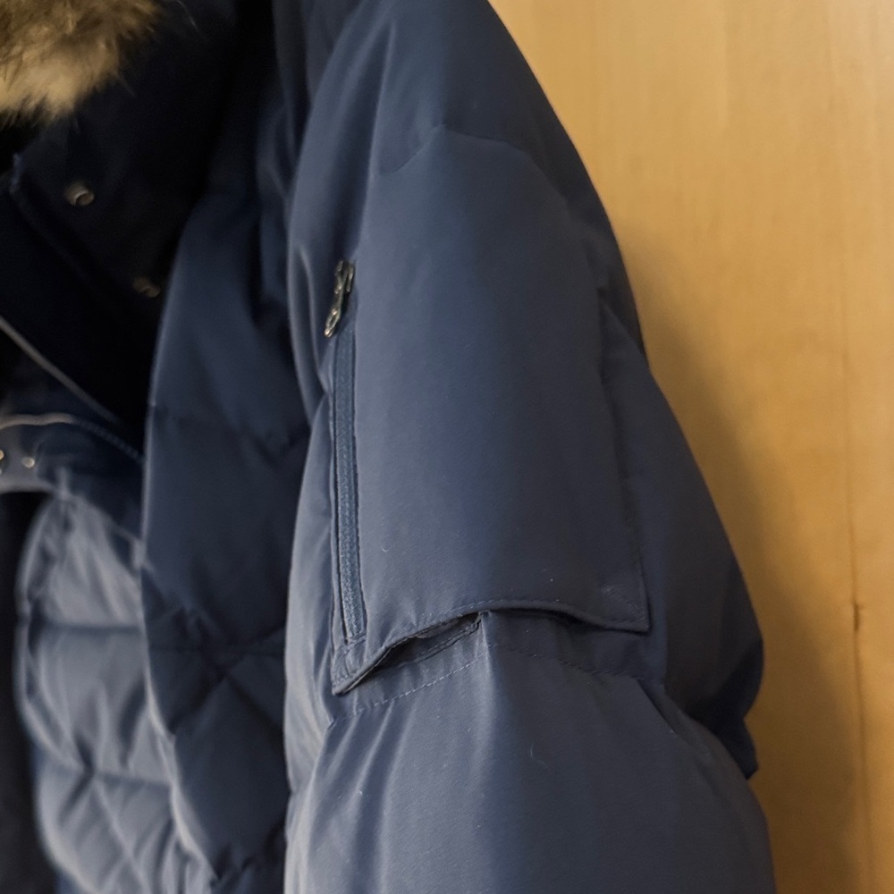 Eddie Bauer Women's Black Hooded Puffer Jacket - Picture 3 of 9